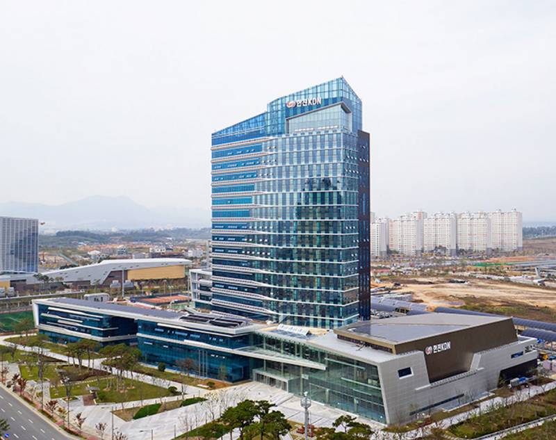 Tòa Nhà Chính Kdn